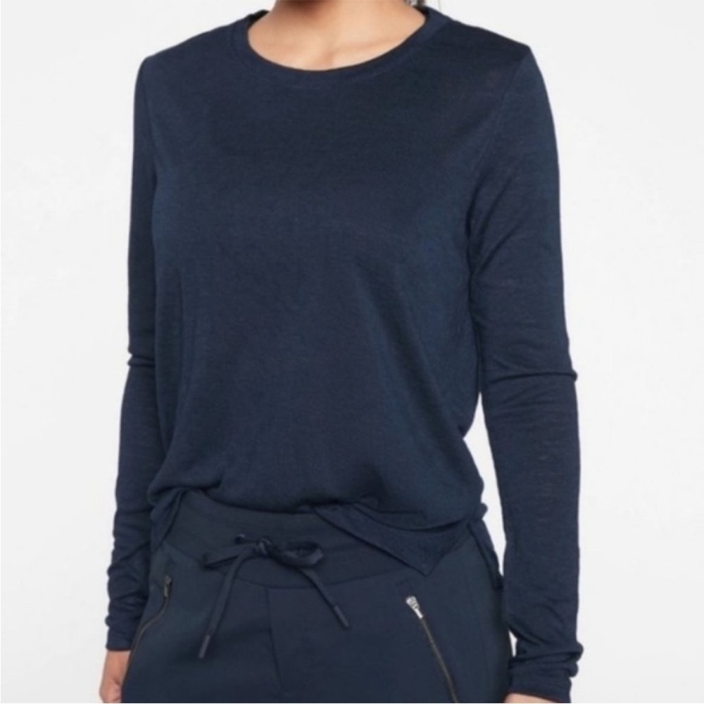 Athleta Breezy Open Back Long Sleeve Top in Navy - Picture 2 of 9